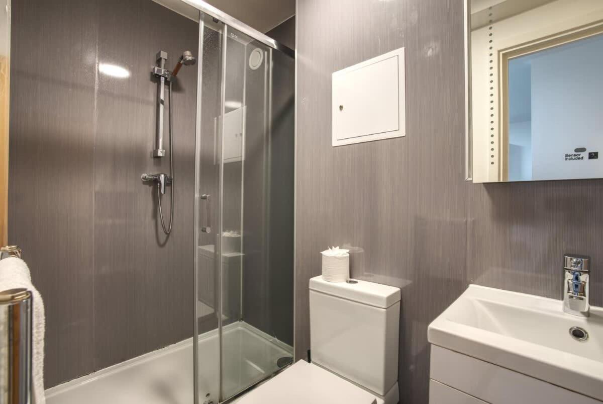 2Br City Centre Apt, Self Check In, Wifi, By Derbnb Шеффілд Екстер'єр фото