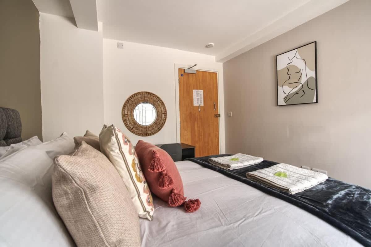 2Br City Centre Apt, Self Check In, Wifi, By Derbnb Шеффілд Екстер'єр фото