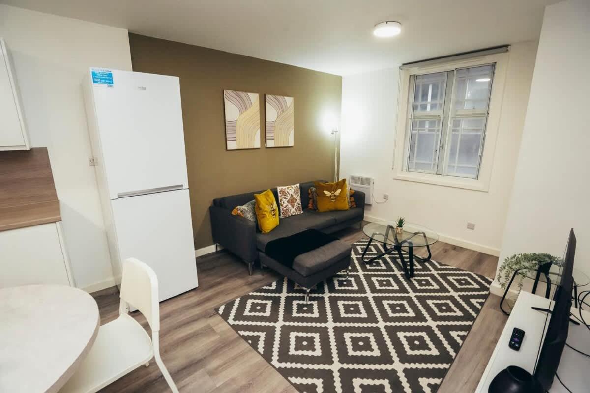 2Br City Centre Apt, Self Check In, Wifi, By Derbnb Шеффілд Екстер'єр фото