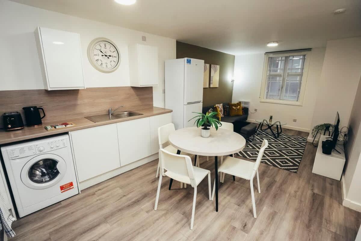 2Br City Centre Apt, Self Check In, Wifi, By Derbnb Шеффілд Екстер'єр фото